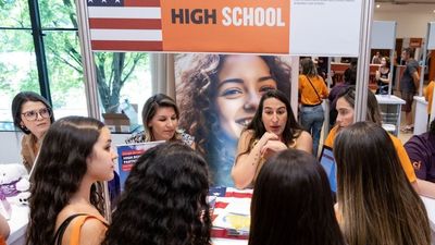 Evento de intercmbio rene representantes de mais de 15 pases para quem deseja estudar no exterior