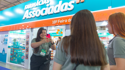Rede de Farmácias Associadas celebra resultado de perfil nas redes voltado para Comunicação B2B Rede de Farmácias Associadas celebra resultado de perfil nas redes voltado para Comunicação B2B